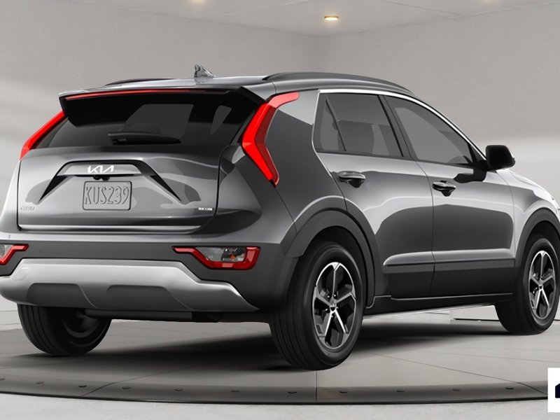 2025 Kia Niro HEV EX Fuel-Efficient Hybrid, Advanced Tech, Spacious Interior
