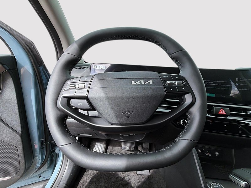2026 Kia Sportage LX FWD SUV AWD CALGARY