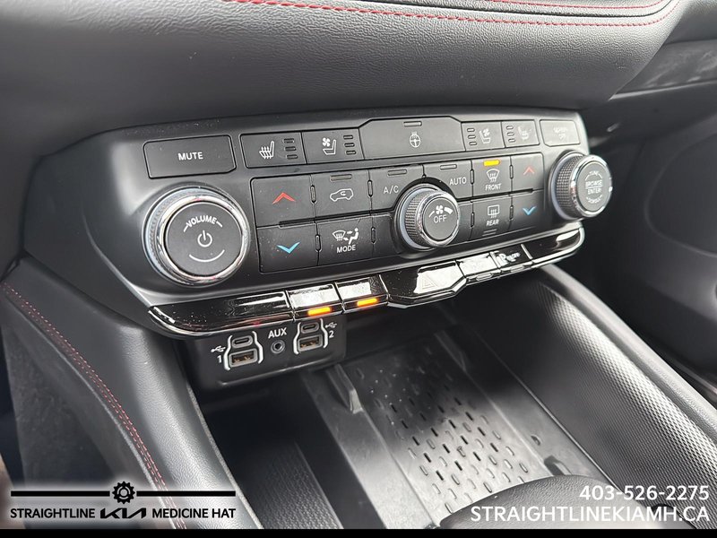 2025 Dodge Durango R/T power and practicality, room for the whole family, AWD, low kms