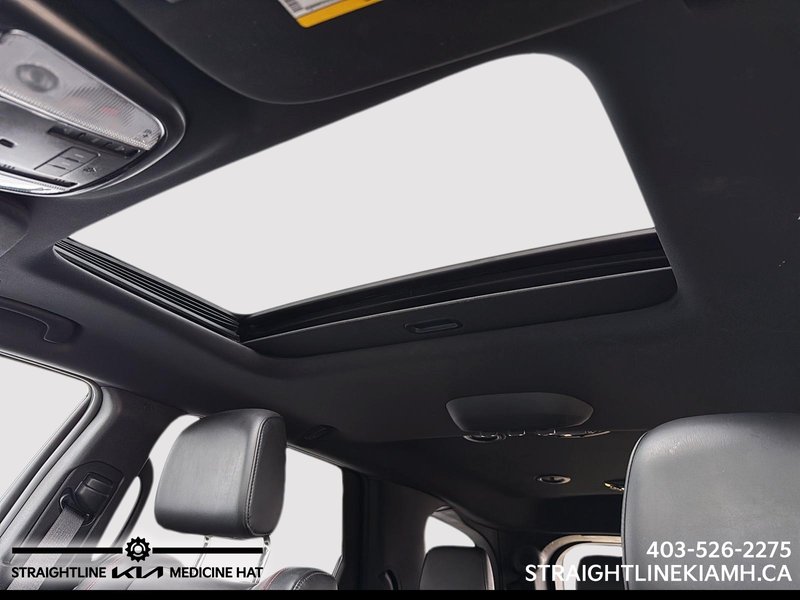 2025 Dodge Durango R/T power and practicality, room for the whole family, AWD, low kms