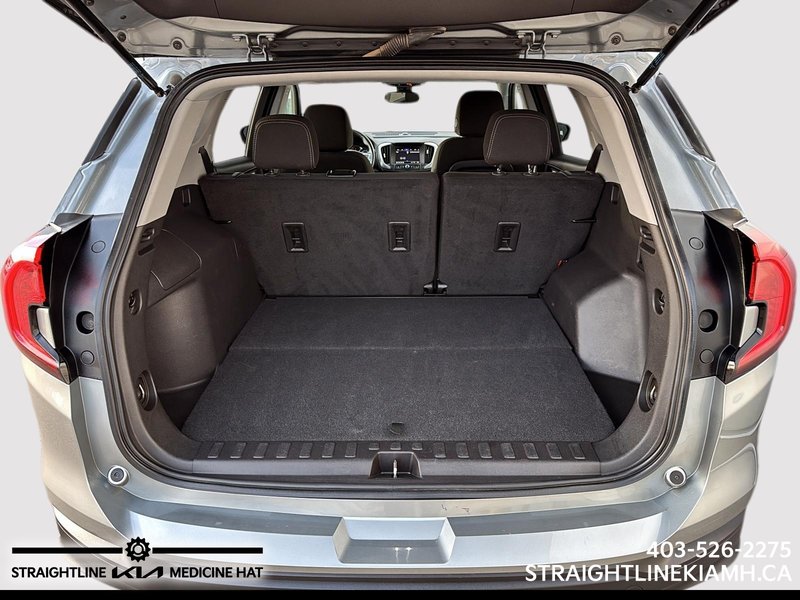 2024 GMC Terrain SLE AWD Confidence, practical features, equipped for comfort