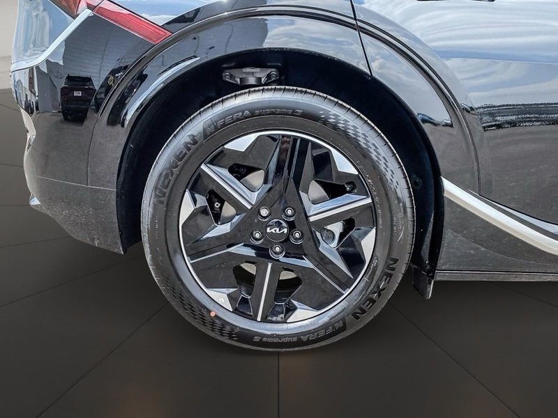 2025 Kia EV6 Wind RWD Modern Electric SUV with Smart Comfort & Everyday Range Confidence, Fast charging, sleek design