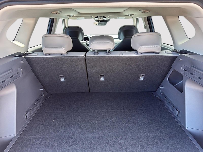 2027 Kia Seltos EX AWD all new design, advanced safety features, striking new color