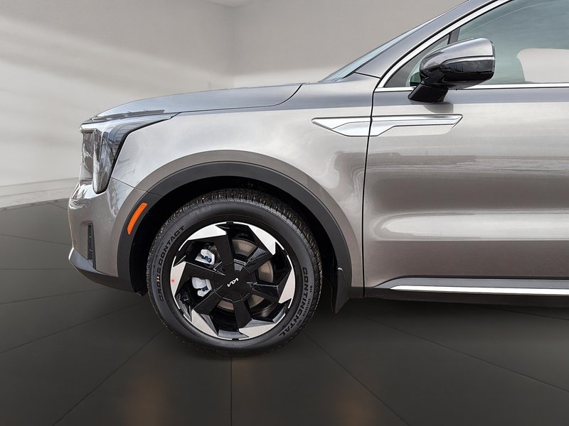 2026 Kia Sorento HEV LX AWD Hybrid Efficiency, Spacious Comfort, Advanced Safety, spacious cargo, modern design