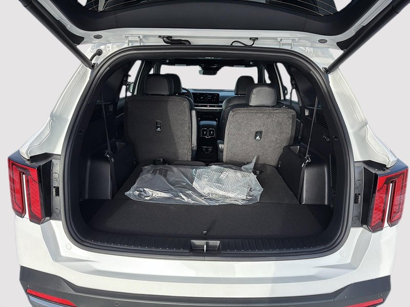 2026 Kia Sorento PHEV SX AWD Panoramic Roof, Advanced Safety, Hybrid Power