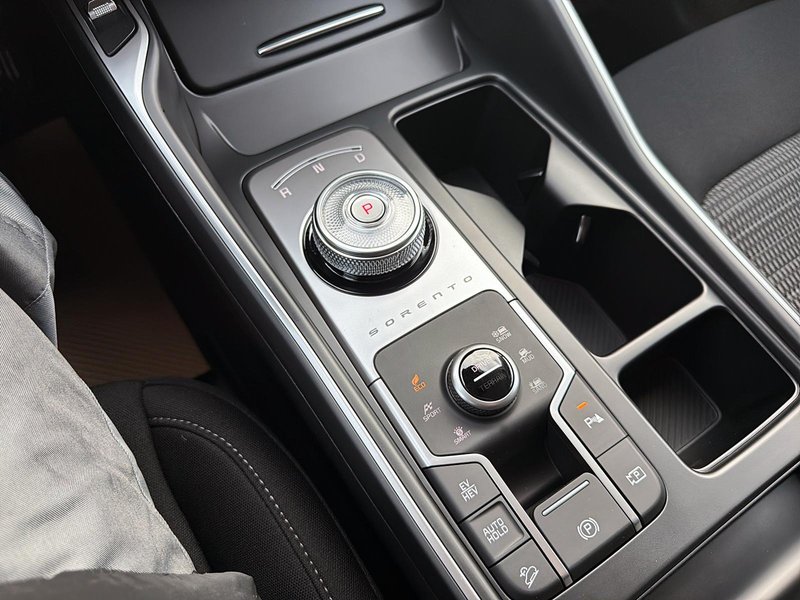 2026 Kia Sorento PHEV LX AWD All-Wheel Drive. Plug-In Hybrid. 55KM EV Freedom- With Room for 6!