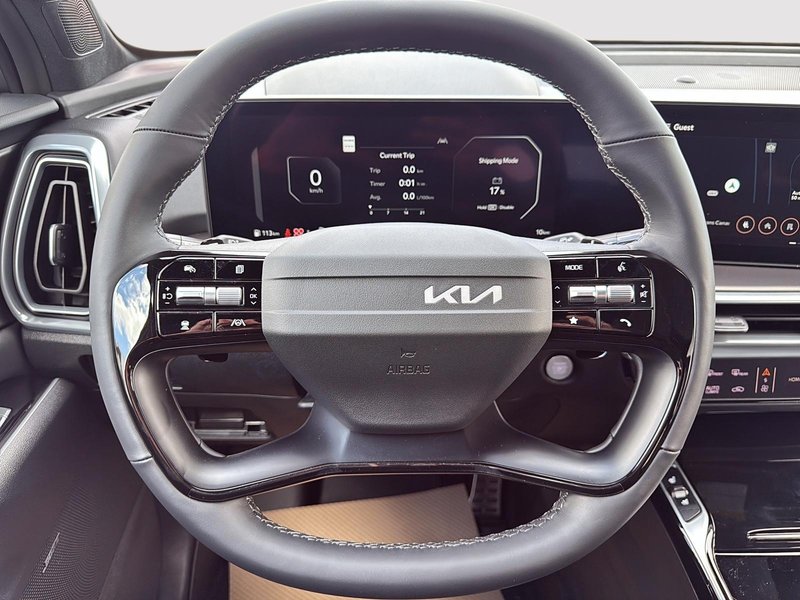 2026 Kia Sorento PHEV SX AWD Luxury, Efficiency & Advanced Safety, spacious cargo, 3rd row seating
