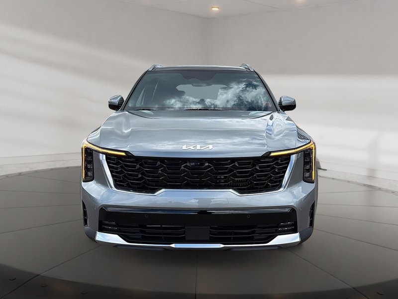 2026 Kia Sorento PHEV SX AWD Luxury, Efficiency & Advanced Safety, spacious cargo, 3rd row seating