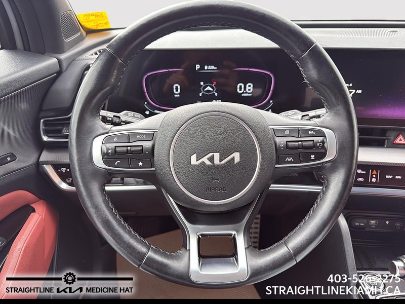 2023 Kia Sportage EX Premium One Owner, Low Kilometres, Clean CarFax, locally owned and maintained, certified preowned