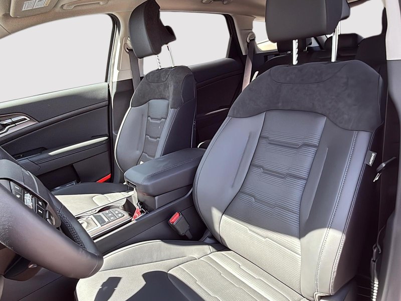 2026 Kia Sportage EX Premium Upscale Design, Advanced Comfort, Confident AWD Performance
