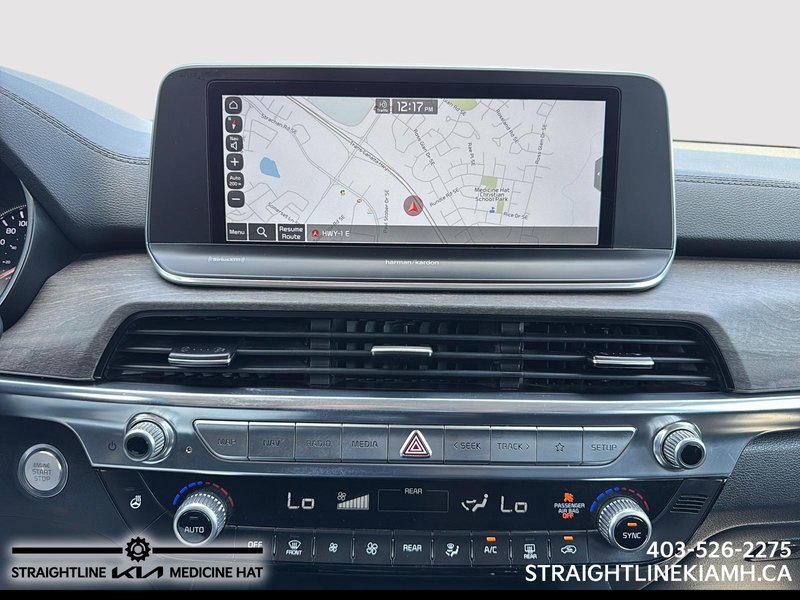 2022 Kia Telluride SX locally owned & maintained, 8 passenger, low kms, one owner, luxury and room for the whole family