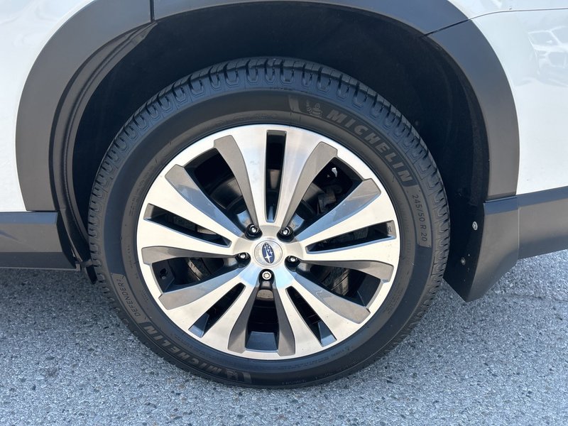 2022 Subaru ASCENT LIMITED WITH CAPTAIN’S CHAIRS 7 SEATER | NEW TIRES | ONE OWNER | FULL SERVICE HISTORY | NO ACCIDENTS | AWD