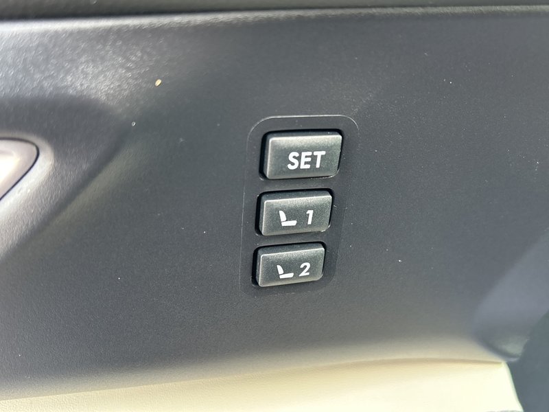 2022 Subaru ASCENT LIMITED 8 SEATER | ONE OWNER | CLEAN CARFAX | DEALER MAINTAINED | EYESIGHT | CARPLAY | AWD | X-MODE