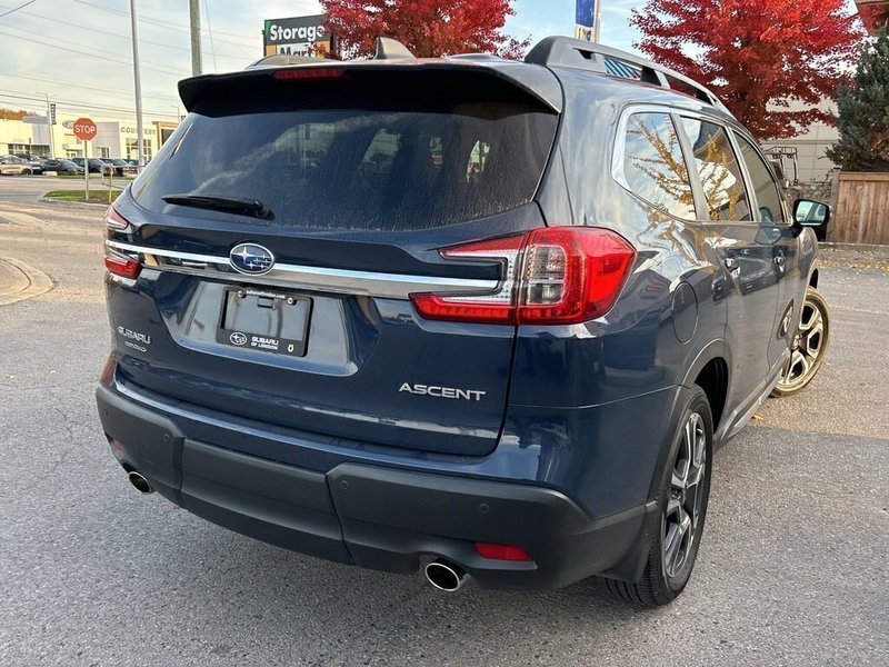 2023 Subaru ASCENT LIMITED Very Low KMS!