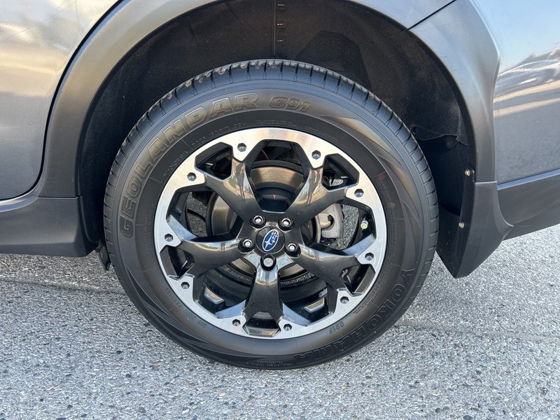2022 Subaru Crosstrek TOURING MANUAL TRANSMISSION | NEW BRAKES | ONE OWNER | LEASE RETURN | NO ACCIDENTS | AWD | HEATED SEATS