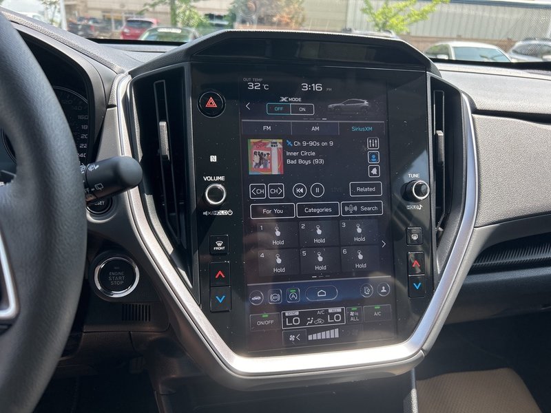 2024 Subaru Crosstrek TOURING ONE OWNER | CLEAN CARFAX | 11.6 TOUCH SCREEN | AUTO | AIR | APPLE CARPLAY