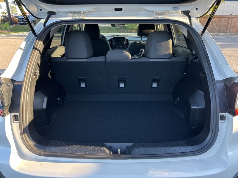 2024 Subaru CROSSTREK CONVENIENCE LEASE RETURN | NO ACCIDENTS | ONE OWNER | HEATED SEATS | EYESIGHT | ALLOY WHEELS | CARPLAY | AWD