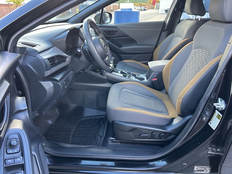 2024 Subaru CROSSTREK ONYX NO ACCIDENTS | ONE OWNER | LEASE RETURN | SUNROOF | HEATED SEATS | WIRELESS CHARGER | EYESIGHT | AWD