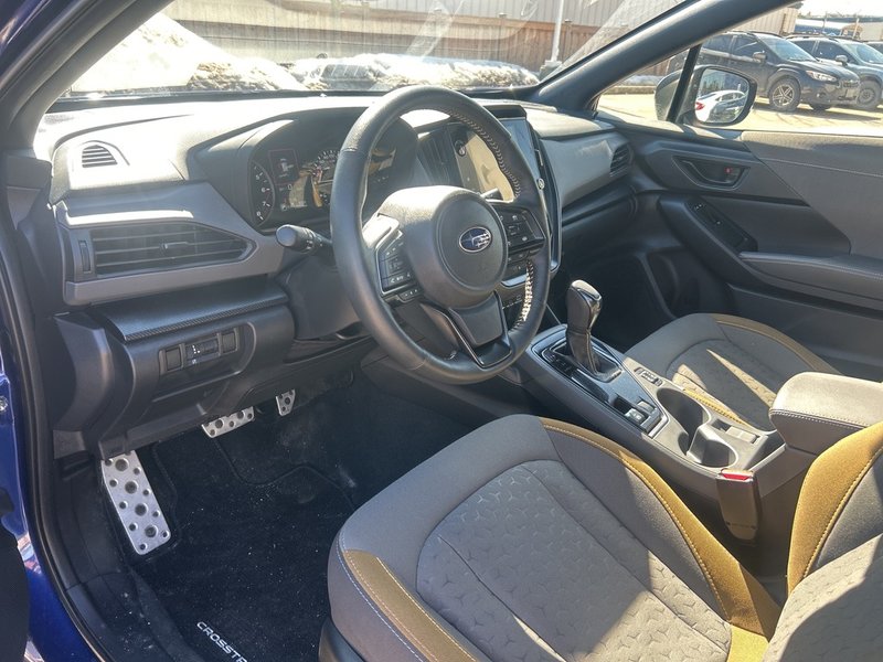 2024 Subaru CROSSTREK ONYX ONE OWNER | DEALER SERVICED | $3352 CARFAX | 2.5L AWD