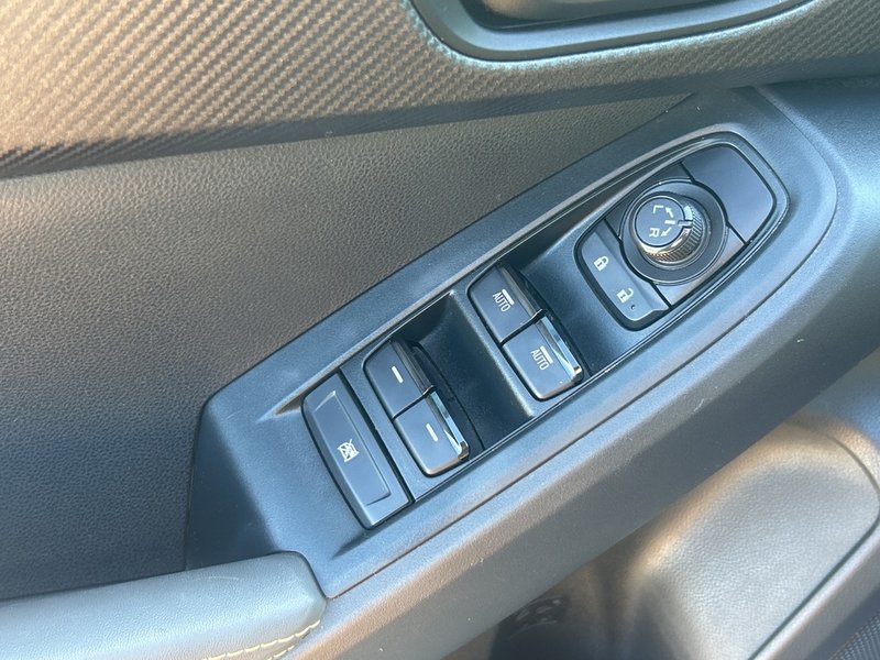 2024 Subaru CROSSTREK ONYX ONE OWNER | DEALER SERVICED | $3352 CARFAX | 2.5L AWD