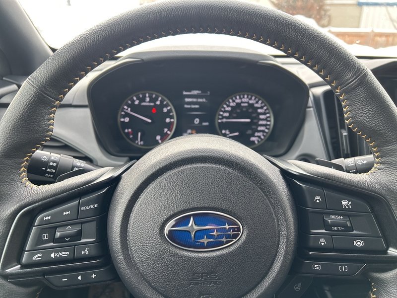 2024 Subaru CROSSTREK ONYX ONE OWNER | NEW FRONT BRAKES | WINTER TIRES INCLUDED  | DEALER SERVICED