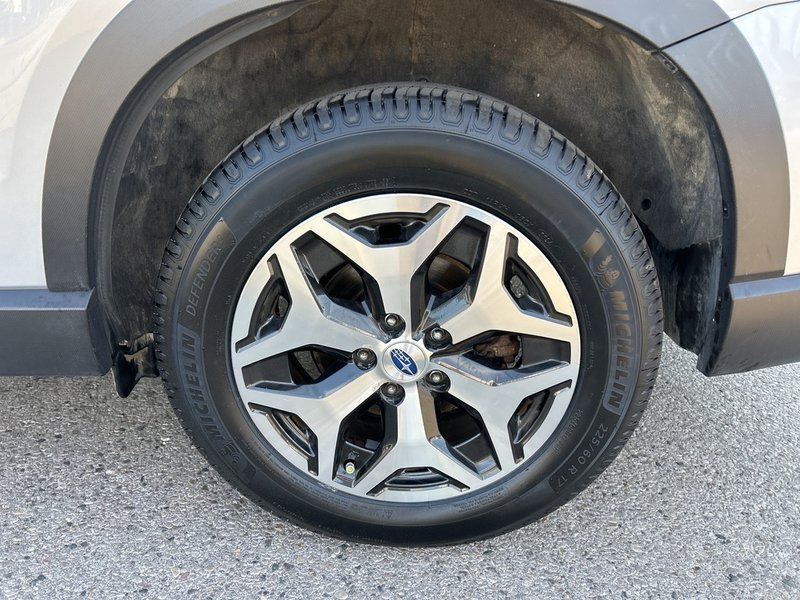 2021 Subaru Forester TOURING NO ACCIDENTS | ONE OWNER | NEW TIRES | NEW FT BRAKES | SUNROOF | POWER TAILGATE | EYESIGHT | AWD