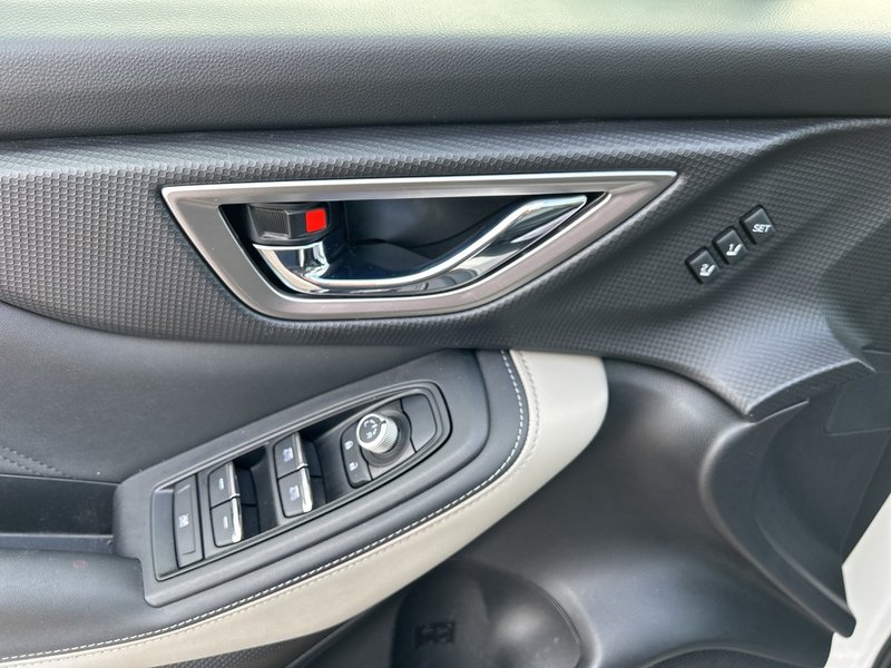 2023 Subaru FORESTER LIMITED LOW MILEAGE | CLEAN CARFAX | DEALER MAINTAINED | AWD | X-MODE® | CARPLAY | HARMAN KARDON® |