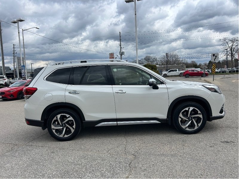 Subaru FORESTER PREMIER 2024