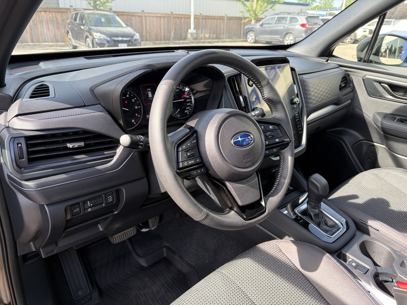 2025 Subaru FORESTER TOURING CLEAN CARFAX | ONE OWNER | TWO SETS OF TIRES | AWD | EYESIGHT | SUNROOF | CARPLAY | HEATED SEATS |