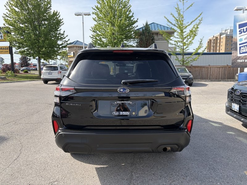 2025 Subaru FORESTER TOURING CLEAN CARFAX | ONE OWNER | TWO SETS OF TIRES | AWD | EYESIGHT | SUNROOF | CARPLAY | HEATED SEATS |