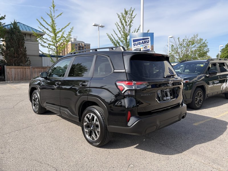 2025 Subaru FORESTER TOURING CLEAN CARFAX | ONE OWNER | TWO SETS OF TIRES | AWD | EYESIGHT | SUNROOF | CARPLAY | HEATED SEATS |