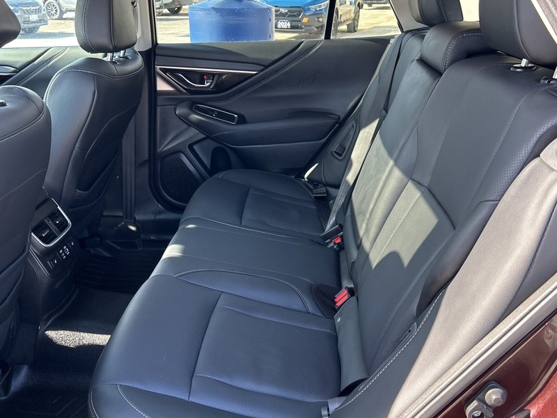 2024 Subaru OUTBACK LIMITED ONE OWNER | CLEAN CARFAX | FULL DEALER SERVICE | AWD | LEATHER | SUNROOF