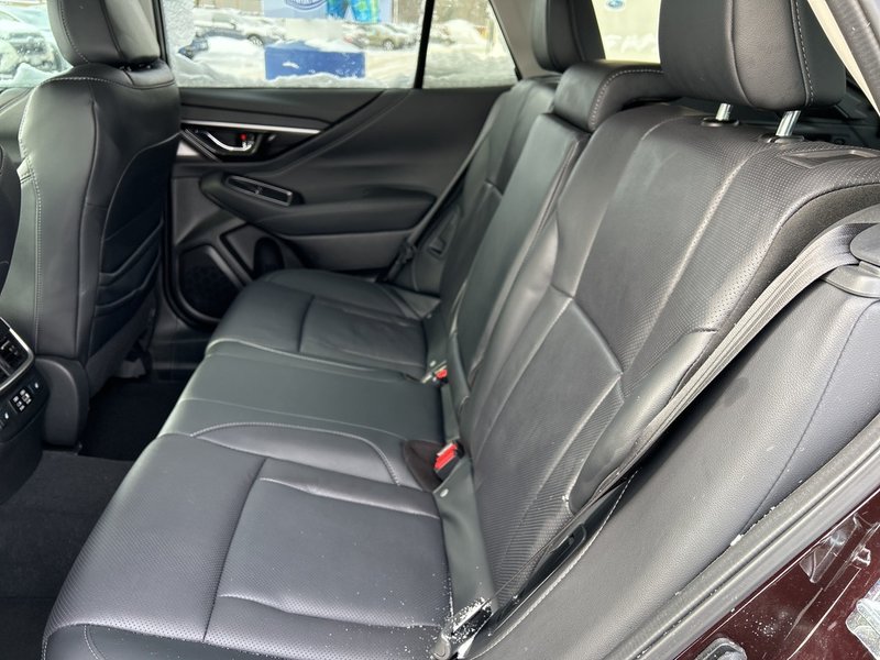 2025 Subaru OUTBACK LIMITED XT ONE OWNER | CLEAN CARFAX | FULL DEALER SERVICE | PERFECT CAR | AWD