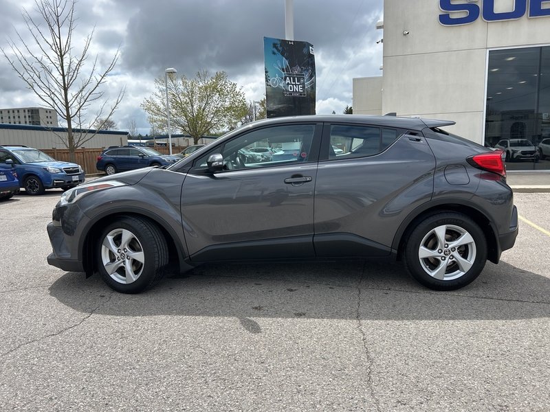 2018 Toyota C-HR XLE AIR CONDITIONING | AUTO | ALLOYS | ONE OWNER