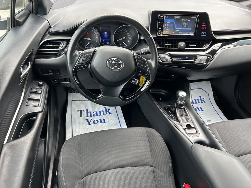 2018 Toyota C-HR XLE AIR CONDITIONING | AUTO | ALLOYS | ONE OWNER
