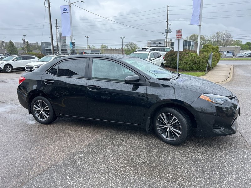 2018 Toyota Corolla LE LE TRIM | SUNROOF | ALLOYS | WINTER TIRES