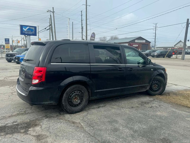 2019 Dodge GRAND CARAVAN 35TH ANNIVERSARY | HEATED SEATS | CLEAN CARFAX | CAPTAINS SEATS MIDDLE ROW | TWO SETS OF TIRES ON RIMS |