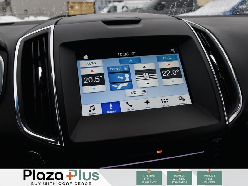 2018 Ford EDGE TITANIUM | NO ACCIDENTS | ONE OWNER | HEATED FRONT SEATS | REMOTE START | NAVIGATION |