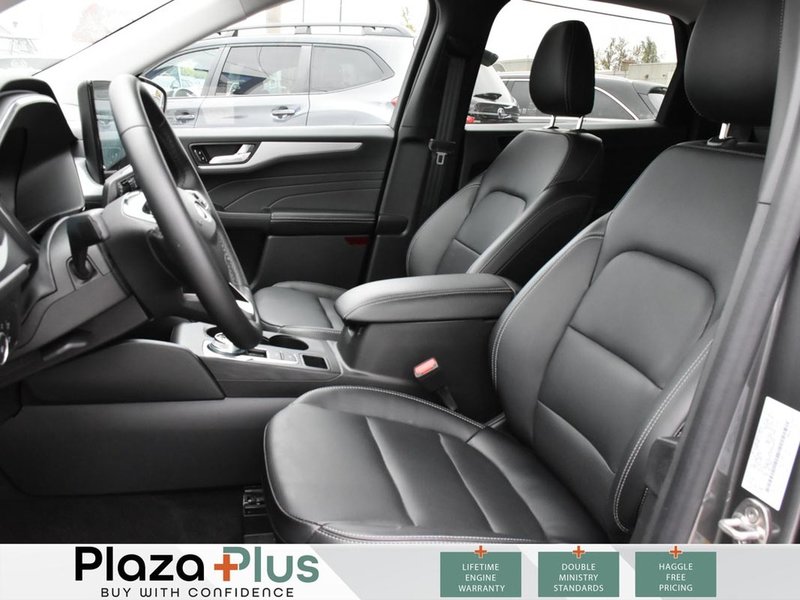 2025 Ford Escape Platinum GREAT DEAL | ONLY 1350KMS | REMOTE START | HEATED STEERING | FRONT HEATED SEATS | LANE ASSIST |