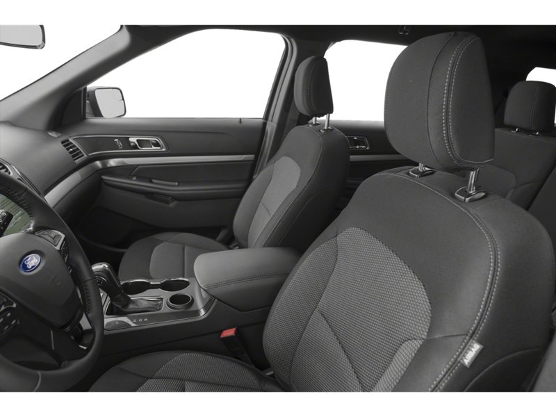 2018 Ford EXPLORER XLT | TWO SETS OF TIRES ON RIMS | ADAPTIVE CRUISE | AUTO WIPERS | HEATED SEATS |