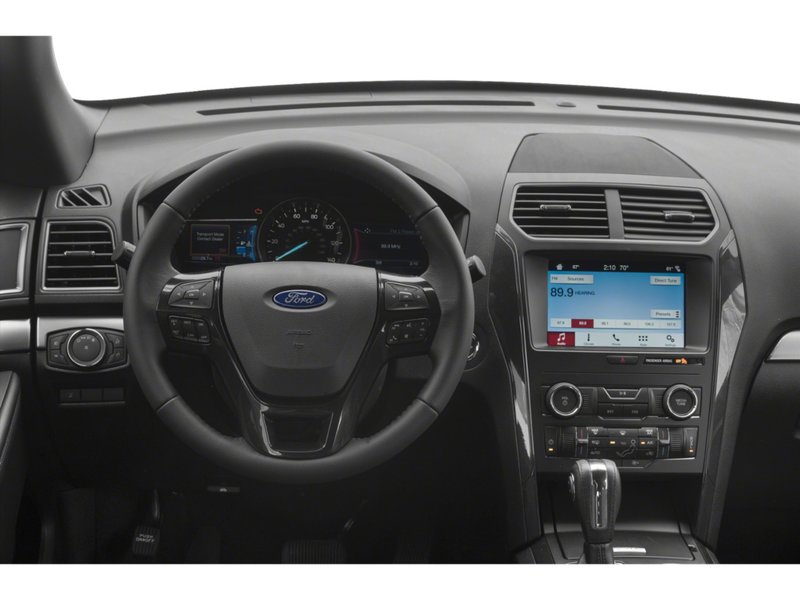 2018 Ford EXPLORER XLT | TWO SETS OF TIRES ON RIMS | ADAPTIVE CRUISE | AUTO WIPERS | HEATED SEATS |