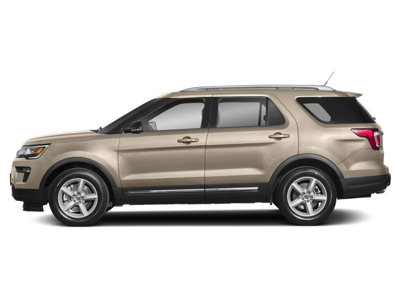 2018 Ford EXPLORER XLT | TWO SETS OF TIRES ON RIMS | ADAPTIVE CRUISE | AUTO WIPERS | HEATED SEATS |