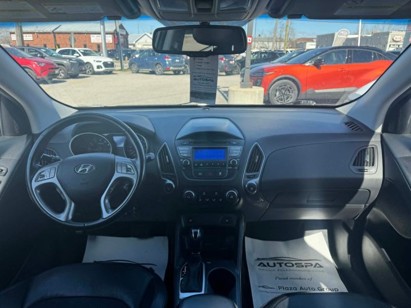 2014 Hyundai TUCSON GLS | CLEAN CARFAX | TWO SETS OF TIRES ON RIMS | HEATED SEATS | CRUISE CONTROL | SUNROOF |