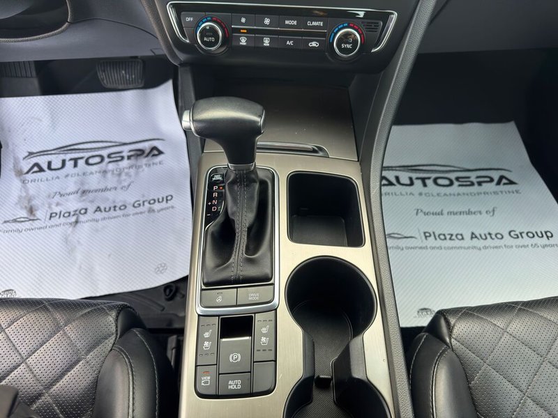 2018 Kia OPTIMA SXL TURBO | TWO SETS OF TIRES ON ALLOYS | APPLE CARPLAY & ANDROID AUTO | ADAPTIVE CRUISE |