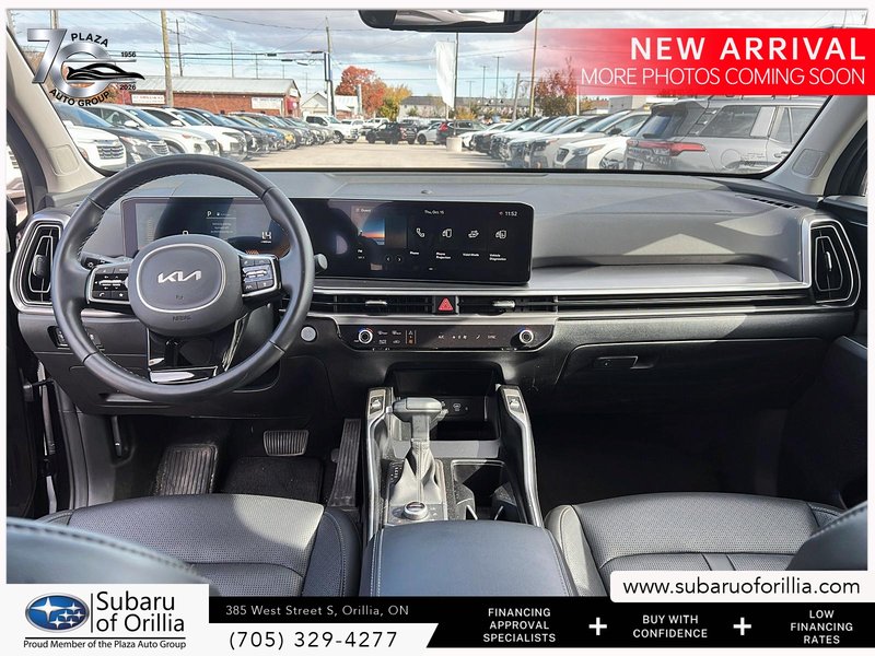 2025 Kia Sorento EX | HEATED SEATS & STEERING WHEEL | 7-PASSENGER SEATING | PUSH BUTTON START | POWER LIFTGATE |