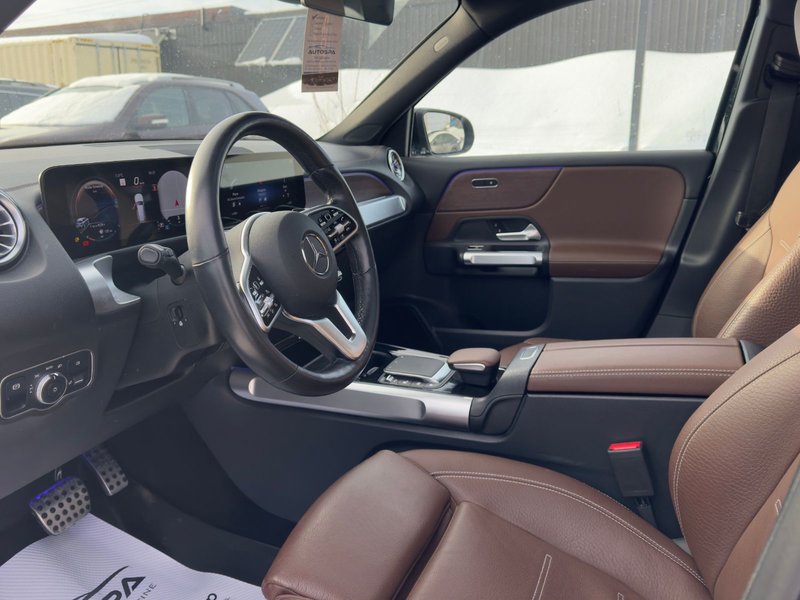 2022 Mercedes-Benz GLB 250 | 360 CAMERA | TWO SETS OF TIRES ON ALLOYS | AMBIENT LIGHTING | APPLE CARPLAY & ANDROID AUTO |