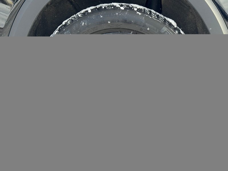 2022 Mercedes-Benz GLB 250 | 360 CAMERA | TWO SETS OF TIRES ON ALLOYS | AMBIENT LIGHTING | APPLE CARPLAY & ANDROID AUTO |