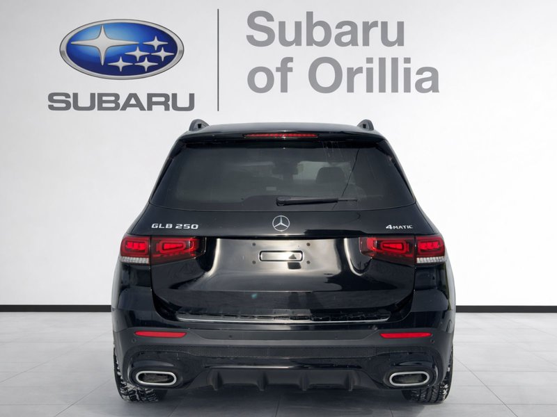 2022 Mercedes-Benz GLB 250 | 360 CAMERA | TWO SETS OF TIRES ON ALLOYS | AMBIENT LIGHTING | APPLE CARPLAY & ANDROID AUTO |