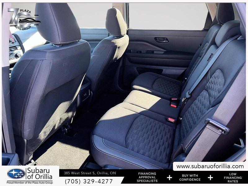 2024 Nissan Pathfinder S | CLEAN CARFAX | 8-PASSENGER | APPLE CARPLAY & ANDROID AUTO | KEYLESS ENTRY |