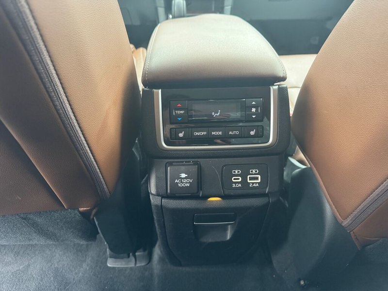 2023 Subaru ASCENT PREMIER | HEATED AND COOLED SEATS | CLEAN CARFAX | TWO SETS OF TIRES ON ALLOYS | SUNROOF |
